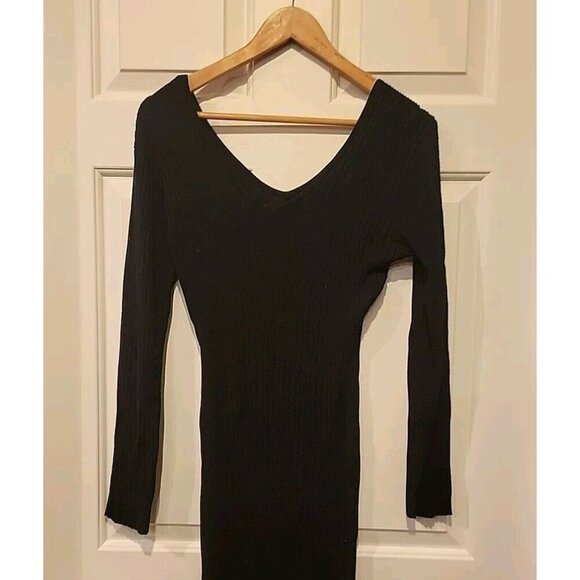 Almost Famous Large Black Stretchy Sweater Dress V Neck Long Length Maxi EUC - Picture 2 of 10